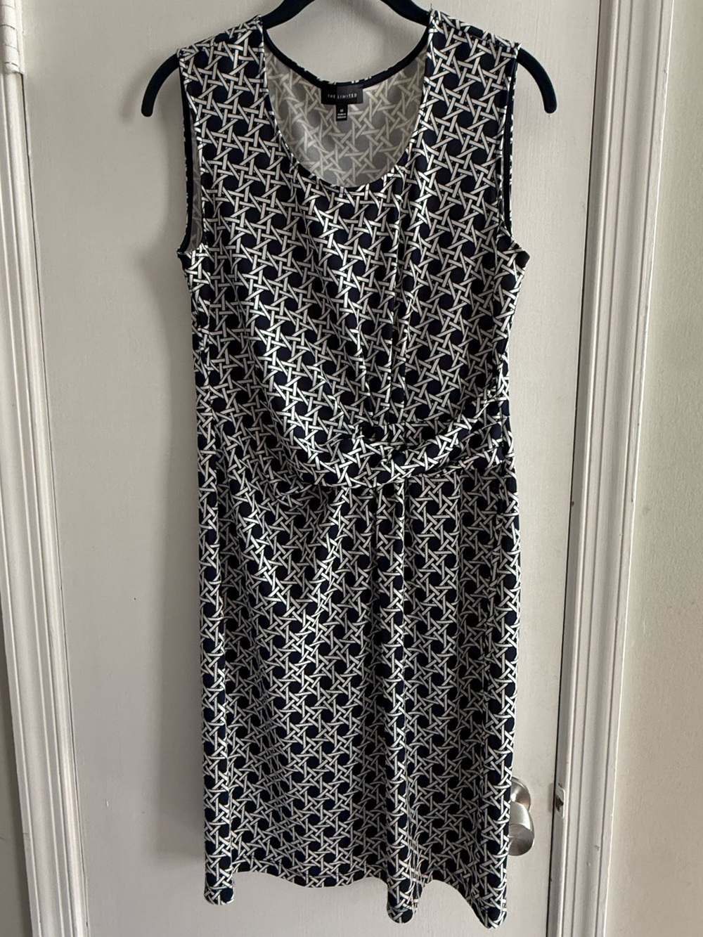 The Limited Black & White Sleeveless Twist-Waist Midi Dress Size M